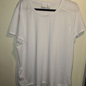 Chicos weekend sz. Xlarge white Athletic shirt